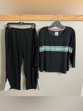 Muk Luks Cropped Flared Pant Pajama Set Black &Turquoise Size Large